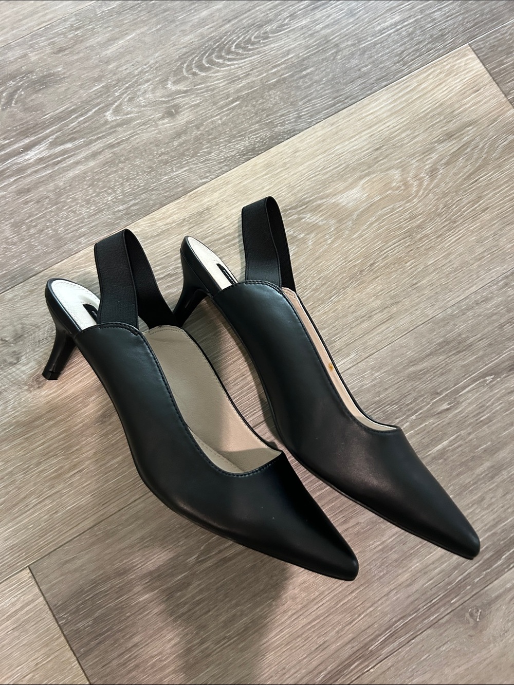 French Connection blk pointed sling back heels .. never worn !